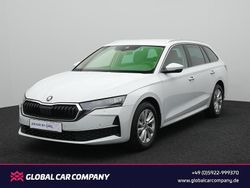 Moonweiss metallic Gebraucht 2024 Skoda Octavia Kombi | 24.950 € (Fairer Preis)