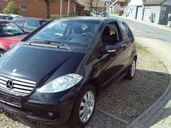 Kosmosschwarz metalliclack (metallic) Gebraucht 2007 Mercedes A150 Kleinwagen | 4.490 € (Teuer)