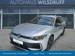 Oyster silber metallic Neu 2024 VW Passat R-line Kombi | 44.890 € (Superpreis)