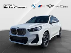 Weiß Neu 2025 BMW iX1 Exclusive SUV | 45.990 € (Guter Preis)