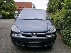 Grau Gebraucht 2008 Peugeot 807 Van / Kleinbus | 1.400 €