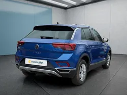 Blau Gebraucht 2023 VW T-Roc SUV | 27.299 € (Guter Preis)