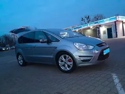 Grau Gebraucht 2014 Ford S-MAX Titanium X Van / Kleinbus | 9.000 € (Fairer Preis)