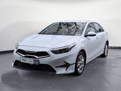 Casa white Gebraucht 2021 Kia Ceed Vision Kleinwagen | 16.260 € (Fairer Preis)