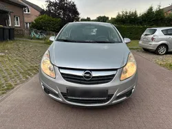 Silber Gebraucht 2008 Opel Corsa Kleinwagen | 2.200 € (Etwas zu teuer)