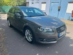 Grau Gebraucht 2011 Audi A3 Sportback Ambition Kombi | 7.450 € (Fairer Preis)