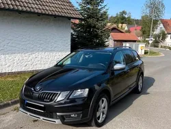 Schwarz Gebraucht 2019 Skoda Octavia Scout Scout 4x4 Kombi | 20.990 € (Fairer Preis)