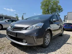 Grau Gebraucht 2013 Toyota Prius+ Comfort Van / Kleinbus | 7.444 €