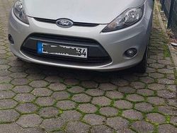 Silber Gebraucht 2011 Ford Fiesta Trend Kleinwagen | 3.650 € (Fairer Preis)
