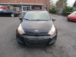 Schwarz Gebraucht 2015 Kia Rio Attract | 3.700 € (Guter Preis)