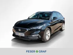 Mitternachtsschwarz Gebraucht 2021 Seat Leon Style Kombi | 21.440 € (Fairer Preis)