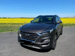 Braun Gebraucht 2018 Hyundai Tucson SUV | 18.950 € (Etwas zu teuer)