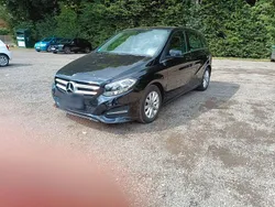Schwarz Gebraucht 2018 Mercedes B180 Style Van / Kleinbus | 18.400 € (Guter Preis)