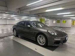 Grau Gebraucht 2013 Porsche Panamera S Limousine | 31.900 €