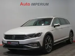 Oryxwhite perlmutteffekt Gebraucht 2019 VW Passat Alltrack Kombi | 30.990 € (Etwas zu teuer)
