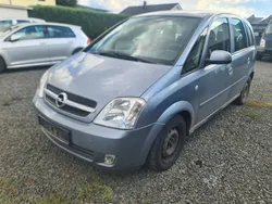Silber Gebraucht 2005 Opel Meriva Edition Van / Kleinbus | 490 €