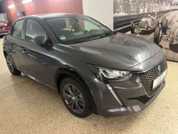 Lack gelb faro/typ aussenverkl Gebraucht 2021 Peugeot e-208 Active Kleinwagen | 15.990 € (Fairer Preis)
