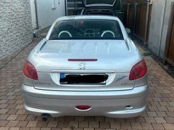 Silber Gebraucht 2005 Peugeot 206 CC Quiksilver Cabrio | 1.800 € (Fairer Preis)