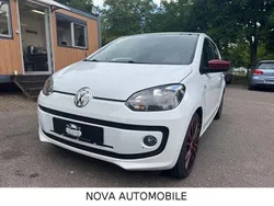 Weiß Gebraucht 2016 VW up! high up! Kleinwagen | 5.790 € (Guter Preis)