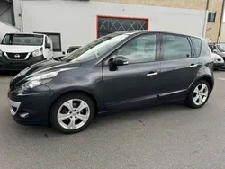 Grau Gebraucht 2011 Renault Scénic III Dynamique Van / Kleinbus | 4.799 € (Fairer Preis)