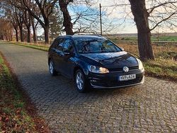 Schwarz Gebraucht 2016 VW Golf VII LOUNGE Kombi | 8.700 € (Guter Preis)