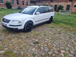 Weiß Gebraucht 2002 VW Passat Basis Kombi | 3.700 € (Teuer)