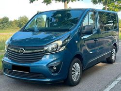 Blau Gebraucht 2015 Opel Vivaro Van | 13.999 € (Fairer Preis)