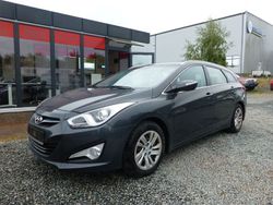 Grau Gebraucht 2012 Hyundai i40 Edition Kombi | 3.950 € (Guter Preis)