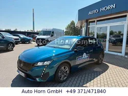 Blau Gebraucht 2025 Peugeot 308 Style Limousine | 26.450 €