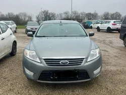 Grau Gebraucht 2007 Ford Mondeo Limousine | 2.000 €