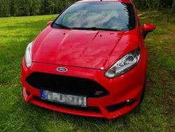 Rot Gebraucht 2016 Ford Fiesta Sport Kleinwagen | 6.750 € (Guter Preis)