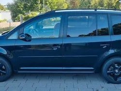 Schwarz Gebraucht 2013 VW Touran Van / Kleinbus | 6.999 € (Fairer Preis)