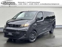 Grau Neu 2025 Opel Vivaro Van | 40.990 € (Etwas zu teuer)