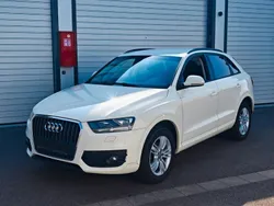 Weiß Gebraucht 2012 Audi Q3 SUV | 8.300 € (Etwas zu teuer)