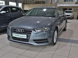 Grau Gebraucht 2014 Audi A3 Ambiente Limousine | 10.980 € (Guter Preis)