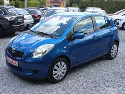 Blue mica metallic Gebraucht 2007 Toyota Yaris Kleinwagen | 5.370 € (Etwas zu teuer)