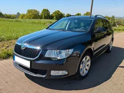 Schwarz Gebraucht 2013 Skoda Superb Active Kombi | 7.980 € (Fairer Preis)