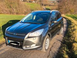 Grau Gebraucht 2015 Ford Kuga SYNC Edition SUV | 9.900 € (Fairer Preis)