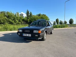 Grau Gebraucht 1986 Audi 80 Sport Limousine | 4.000 €