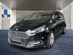 Schwarz Gebraucht 2018 Ford S-MAX Vignale Van / Kleinbus | 22.990 € (Teuer)