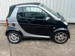 Schwarz Gebraucht 2001 Smart ForTwo Cabrio Cabrio | 1.390 €