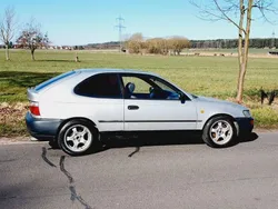 Silber Gebraucht 1993 Toyota Corolla XLi Limousine | 1.400 €