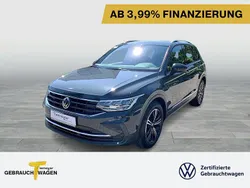 Grau Gebraucht 2022 VW Tiguan Active SUV | 25.540 € (Guter Preis)