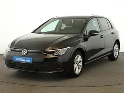 Deep black perleffekt Gebraucht 2023 VW Golf Life SUV | 25.880 € (Teuer)