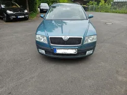 Grau Gebraucht 2006 Skoda Octavia Classic Kombi | 1.700 € (Fairer Preis)