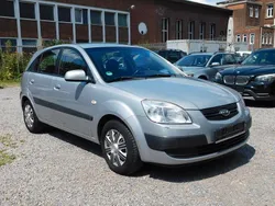 Silber Gebraucht 2007 Kia Rio 2 Limousine | 1.799 € (Fairer Preis)