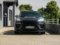 Schwarz Gebraucht 2024 Porsche Cayenne Turbo SUV | 399.000 €