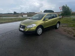 Grün Gebraucht 2015 Suzuki SX4 S-Cross Club SUV | 9.300 € (Fairer Preis)