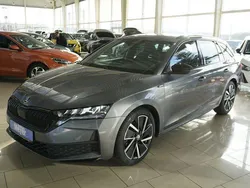 Grau Neu 2024 Skoda Octavia SportLine Kombi | 34.910 € (Fairer Preis)