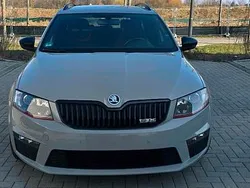 Grau Gebraucht 2015 Skoda Octavia RS Kombi | 10.000 € (Superpreis)